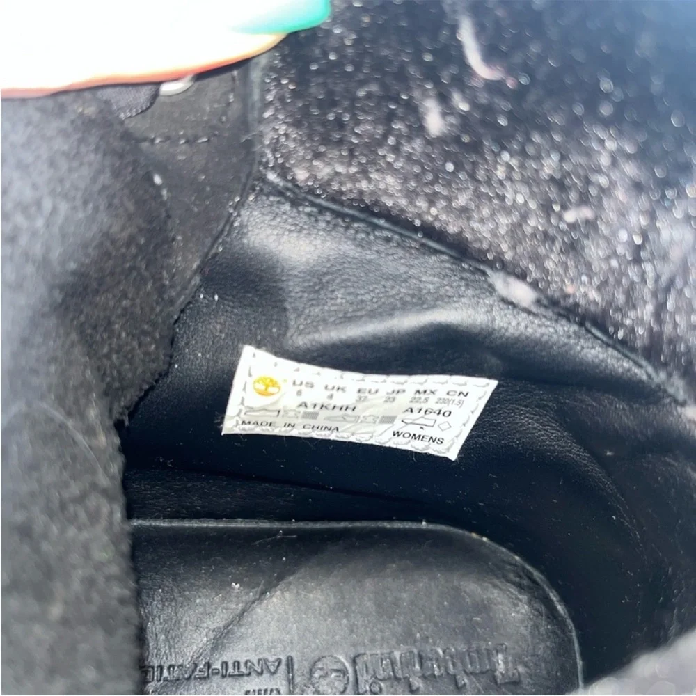 Timberland Black Velvet Women’s Boots - Picture 7 of 8